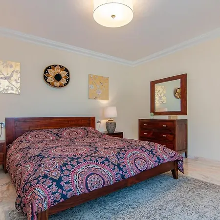 Lägenhet Luxury 2-bedroom Ocean View *