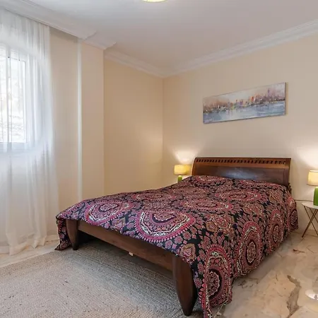 Luxury 2-bedroom Ocean View *