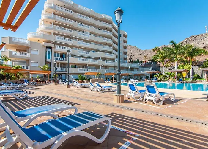 Luxury 2-bedroom Ocean View