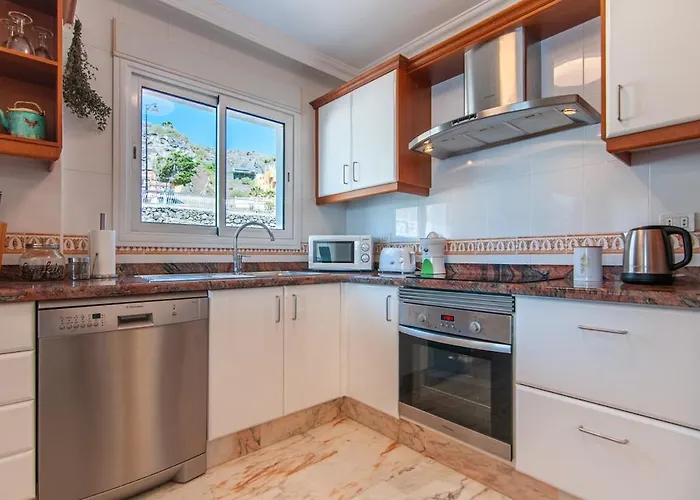 Luxury 2-bedroom Ocean View Apartmán